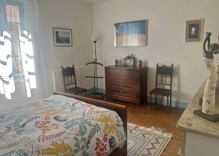 Chez Christian Alojamento de Acomodação e Pequeno-almoço LʼIsle-en-Dodon