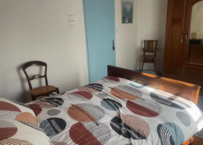 Alojamento de Acomodação e Pequeno-almoço Chez Christian LʼIsle-en-Dodon